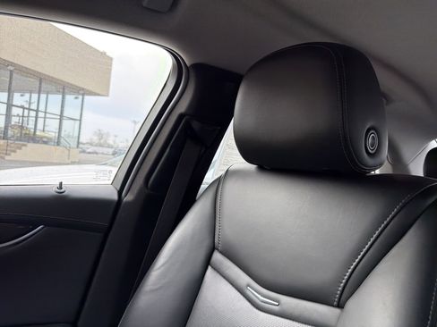 Used 2017 Cadillac XTS Luxury image 23