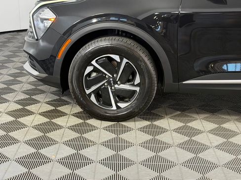 Used 2023 Kia Sportage LX image 14