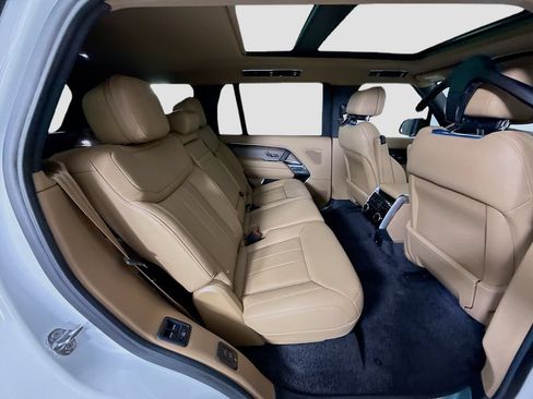 New 2026 Land Rover Range Rover Long Wheelbase SE AWD/4WD image 22