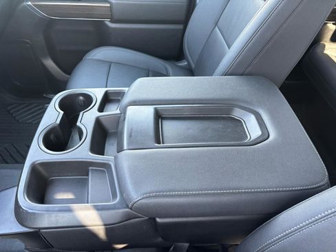 Used 2022 Chevrolet Silverado 2500 LT w/ Convenience Package image 25