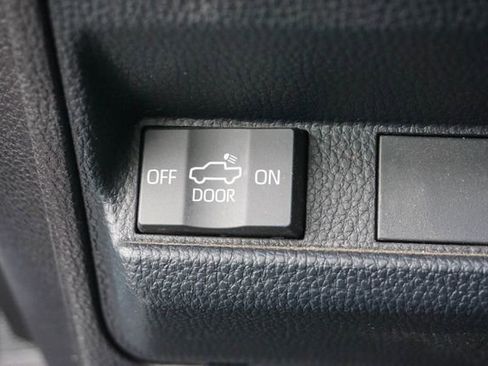 Used 2025 Toyota Tacoma Limited AWD/4WD image 22