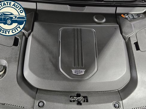Used 2024 Cadillac Lyriq Tech AWD/4WD image 39