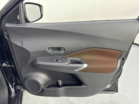 Used 2022 Nissan Kicks SR image 36