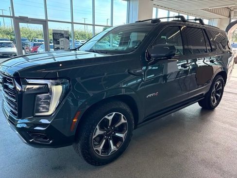 Used 2025 GMC Yukon AT4 Ultimate w/ LPO, Floor Liner Package AWD/4WD image 4