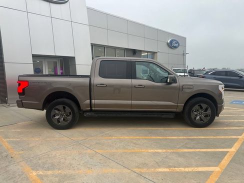 Used 2023 Ford F150 Lightning Lariat AWD/4WD image 12