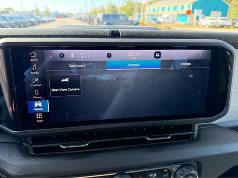 Used 2025 Jeep Wrangler Sport image 21