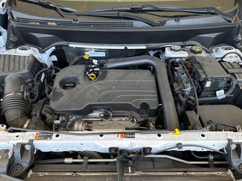 Used 2023 Chevrolet Equinox RS FWD image 52