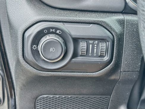 Used 2022 Jeep Wrangler Sport AWD/4WD image 11