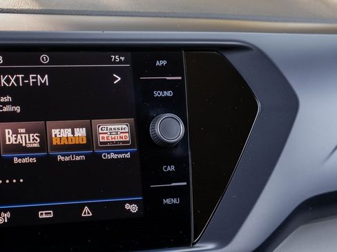 Used 2022 Volkswagen Taos SE image 40