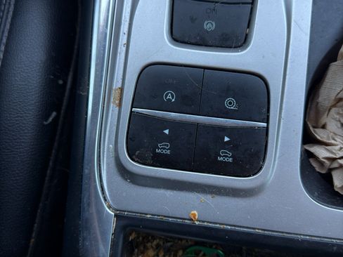 Used 2020 Ford Explorer Limited w/ Class III Trailer Tow Package image 27