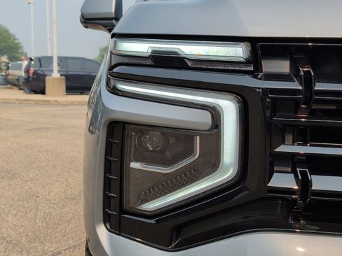 Used 2025 Chevrolet Tahoe Z71 AWD/4WD image 43
