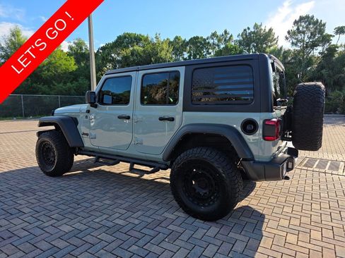 Used 2024 Jeep Wrangler Unlimited Sport AWD/4WD image 9