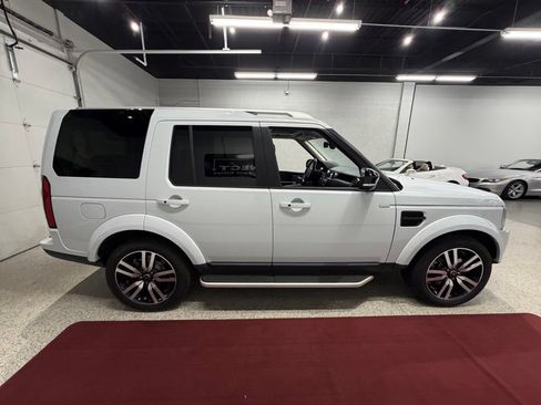 Used 2016 Land Rover LR4 HSE LUX AWD/4WD image 10
