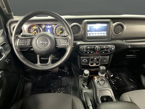 Used 2022 Jeep Wrangler Unlimited Sport image 5