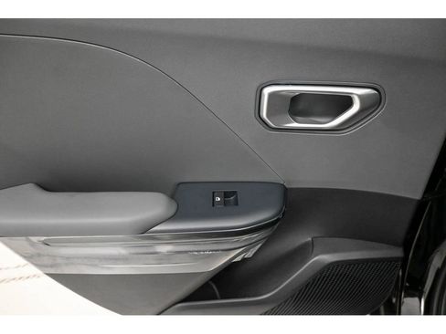 New 2025 Kia K4 image 11