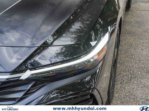 New 2026 Hyundai Elantra SEL Sport Premium FWD image 8