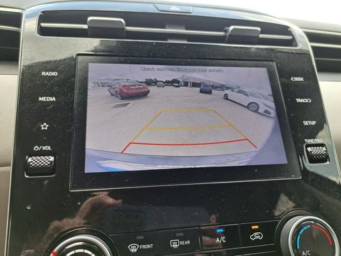 Used 2022 Hyundai Tucson SEL FWD image 11