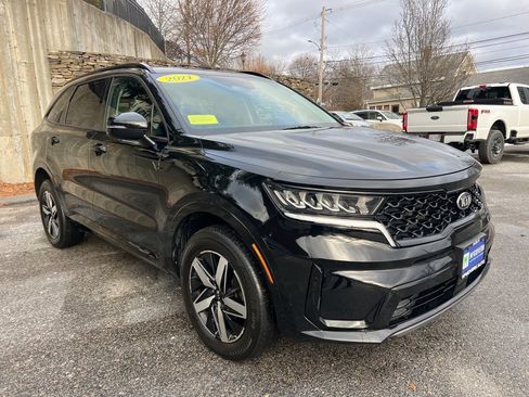 Certified 2021 Kia Sorento EX image 7
