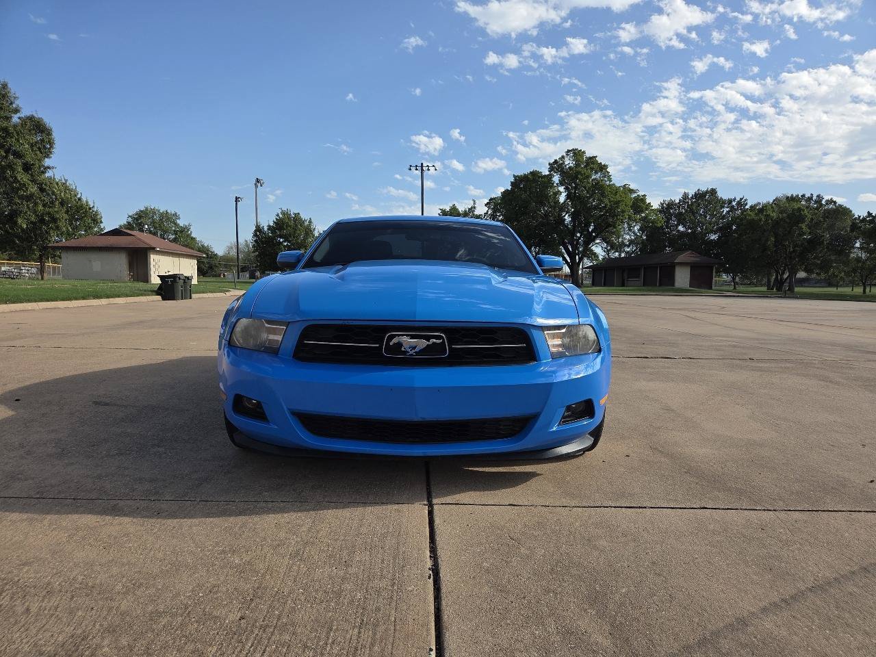 Used 2012 Ford Mustang Premium RWD image 4