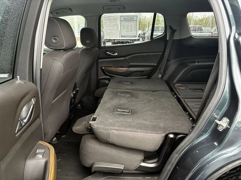 Used 2019 GMC Acadia SLE w/ LPO, Floor Liner Package FWD image 24