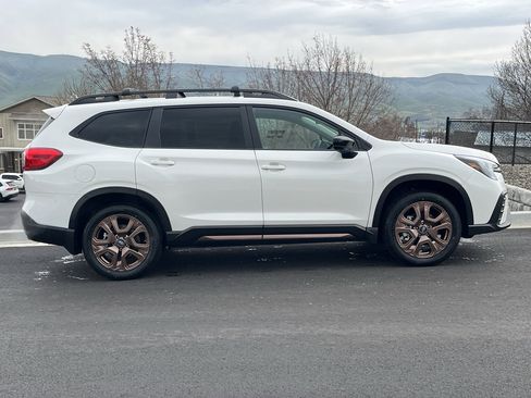 New 2026 Subaru Ascent Limited Bronze image 2
