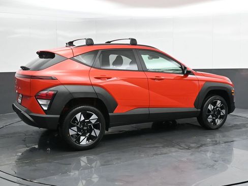 Used 2025 Hyundai Kona SEL image 3
