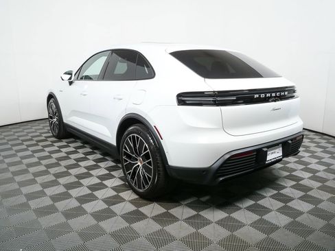 New 2026 Porsche Macan Electric image 3