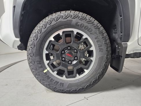 New 2026 Toyota Tacoma TRD Off-Road AWD/4WD image 10