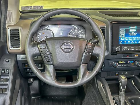 Used 2022 Nissan Frontier SV w/ Technology Package AWD/4WD image 26