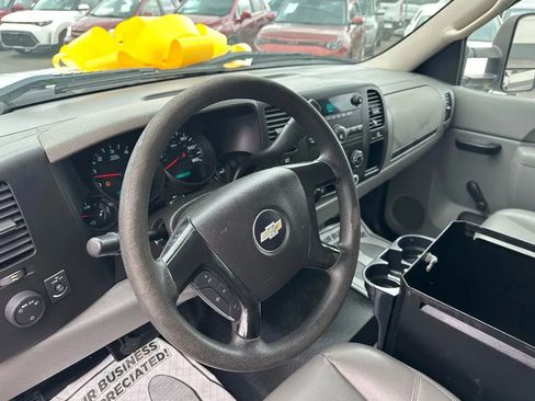 Used 2013 Chevrolet Silverado 1500 W/T image 12