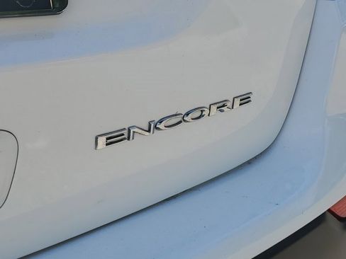 Used 2022 Buick Encore Preferred w/ Safety Package image 14