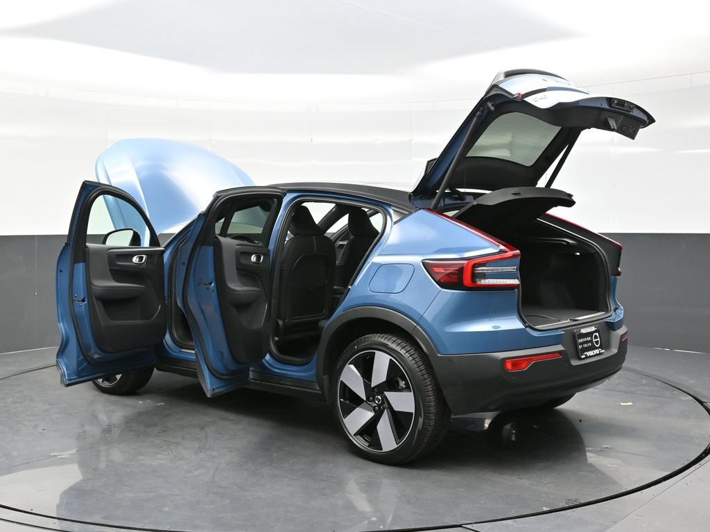 Used 2022 Volvo C40 P8 Recharge Ultimate AWD/4WD image 39