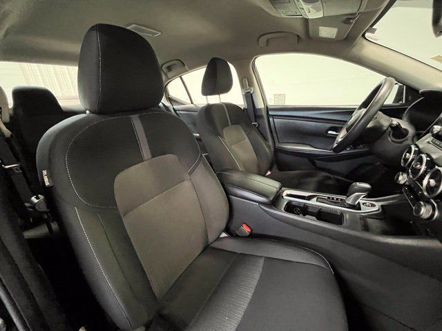 Used 2025 Nissan Sentra SV FWD image 9