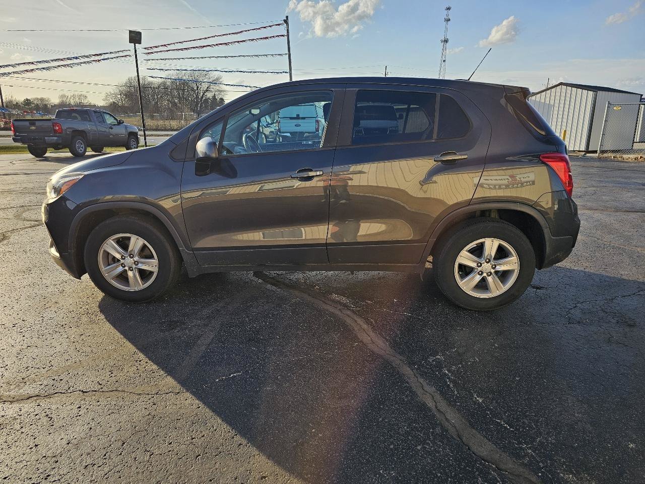 Used 2019 Chevrolet Trax LS w/ Tint and Cruise Package FWD image 29