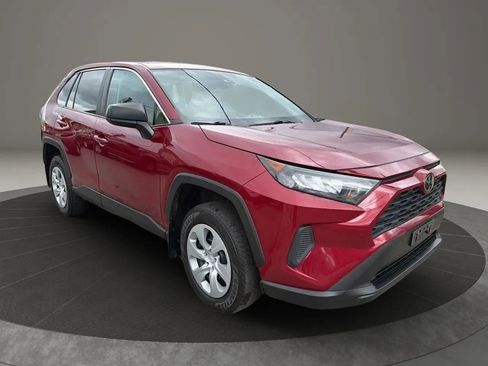 Used 2022 Toyota RAV4 LE AWD/4WD image 3