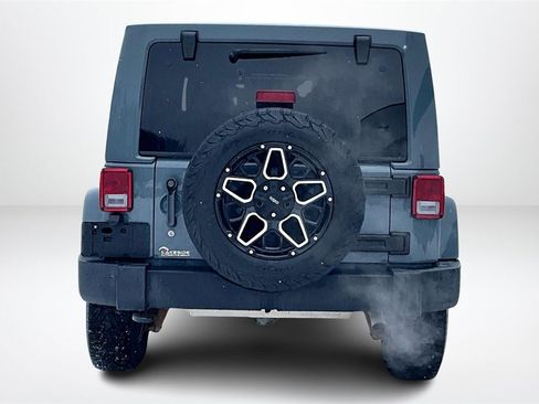 Used 2015 Jeep Wrangler Unlimited Sahara w/ Connectivity Group image 6