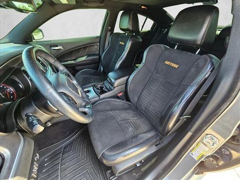 Used 2018 Dodge Charger R/T RWD image 16