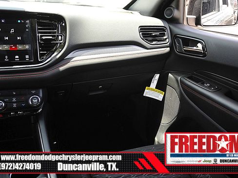 New 2026 Dodge Durango GT w/ Blacktop Package RWD image 35