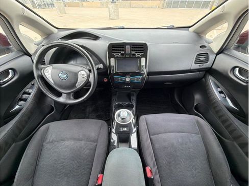 Used 2016 Nissan Leaf SV image 15