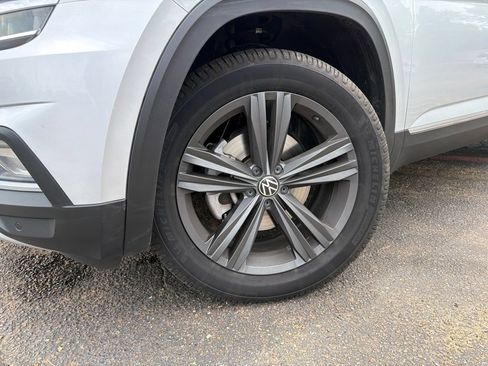 Used 2019 Volkswagen Atlas SEL FWD image 2