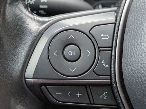 Used 2023 Toyota Camry SE FWD image 14