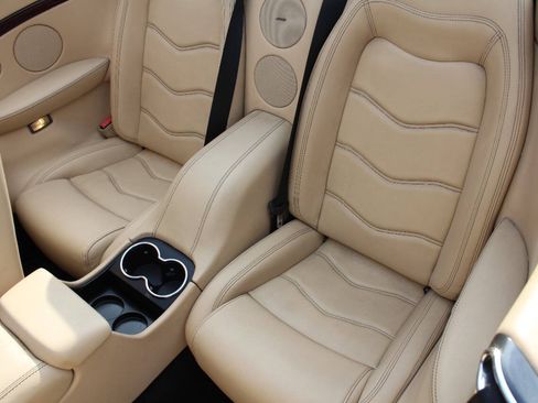 Used 2015 Maserati GranTurismo Convertible RWD image 18