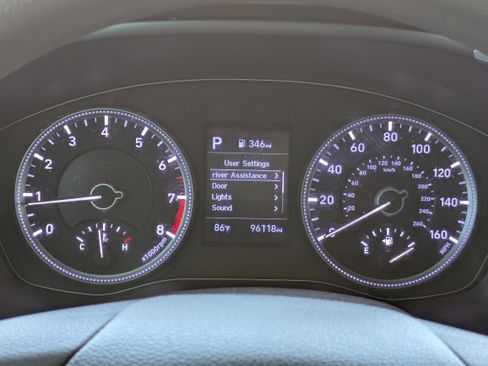 Used 2020 Hyundai Santa Fe SE image 25