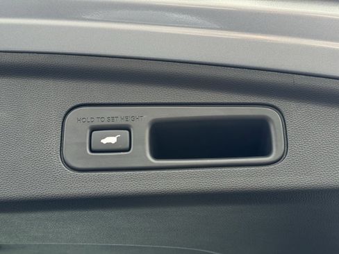 Used 2025 Acura MDX w/ Technology Package image 10