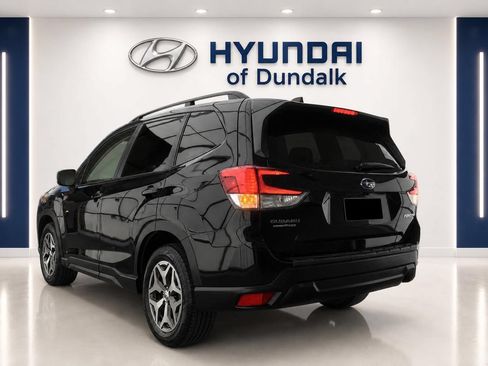 Used 2020 Subaru Forester Premium AWD/4WD image 4