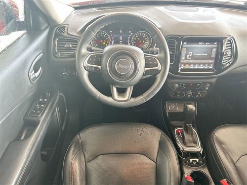 Used 2018 Jeep Compass Limited w/ Navigation Group image 40