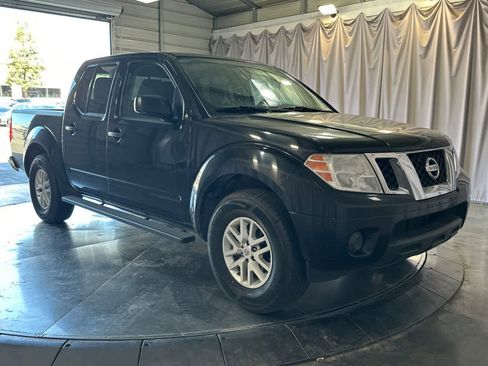 Used 2019 Nissan Frontier SV image 10