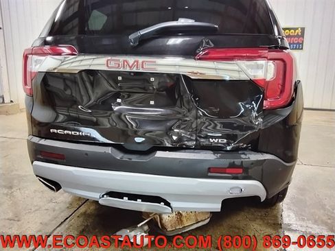 Used 2023 GMC Acadia SLT w/ Preferred Package AWD/4WD image 17