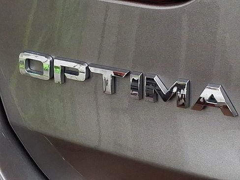 Used 2016 Kia Optima LX image 29