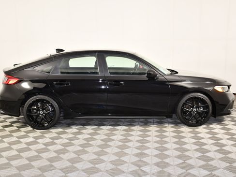 Used 2024 Honda Civic Sport image 4
